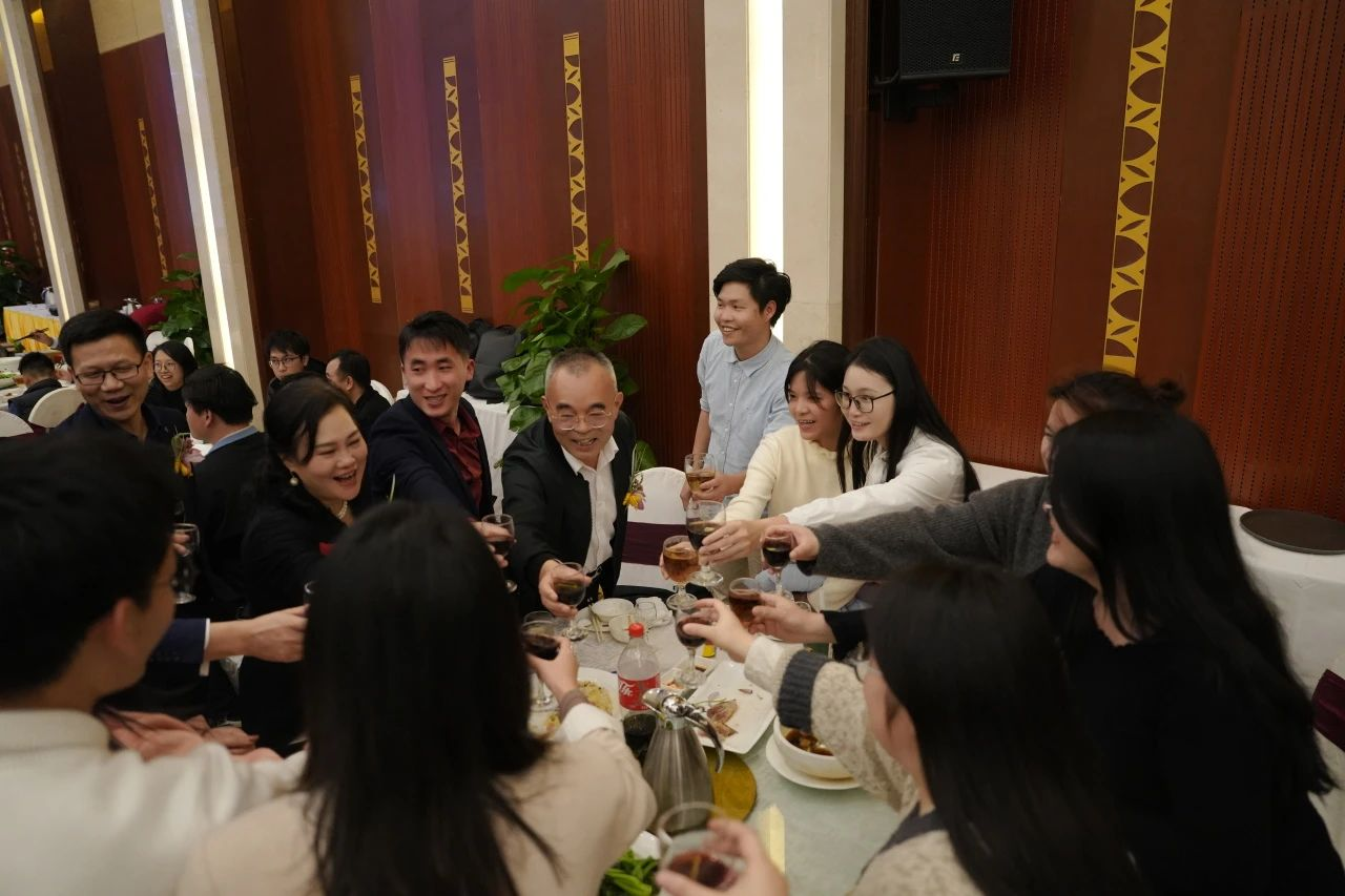 IM������(�й���)�ٷ���վ -APP����